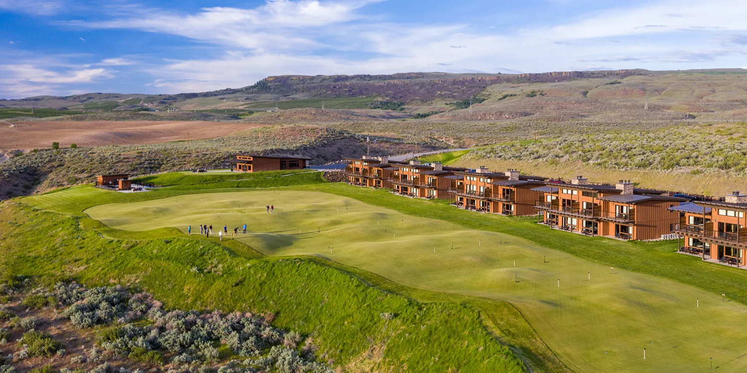 Cascade Putting Course